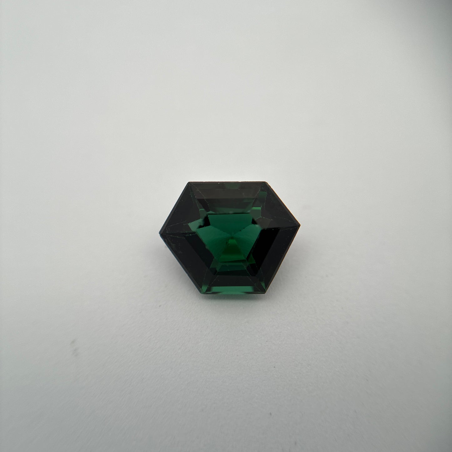 2.14 carat Hexagon cut Green Tourmaline, 9.5x7.5mm