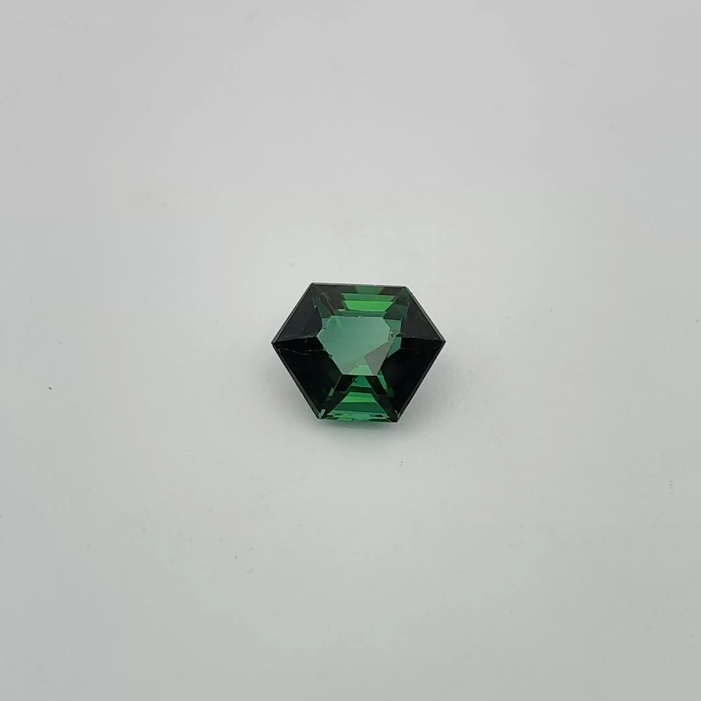 2.14 carat Hexagon cut Green Tourmaline, 9.5x7.5mm