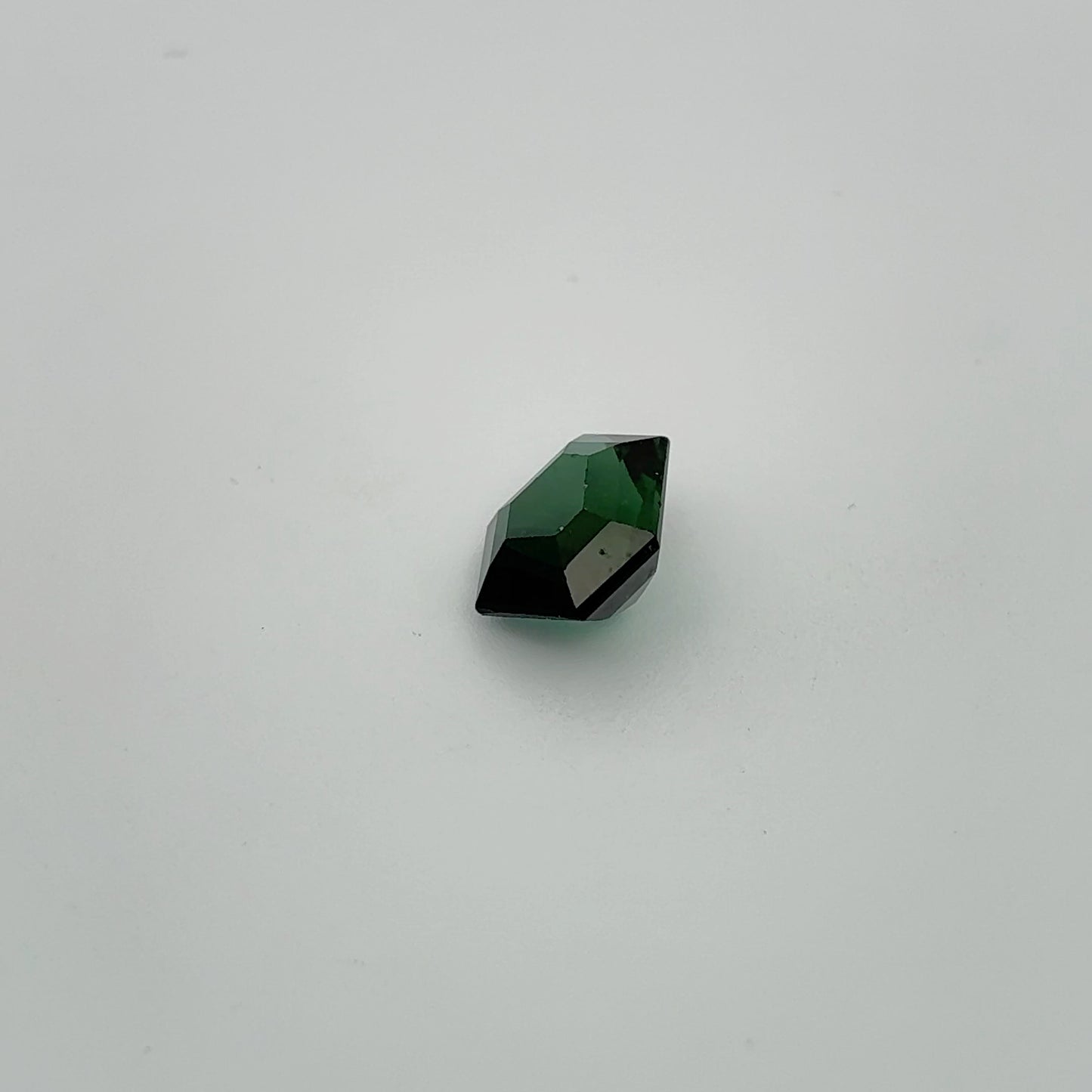 2.14 carat Hexagon cut Green Tourmaline, 9.5x7.5mm