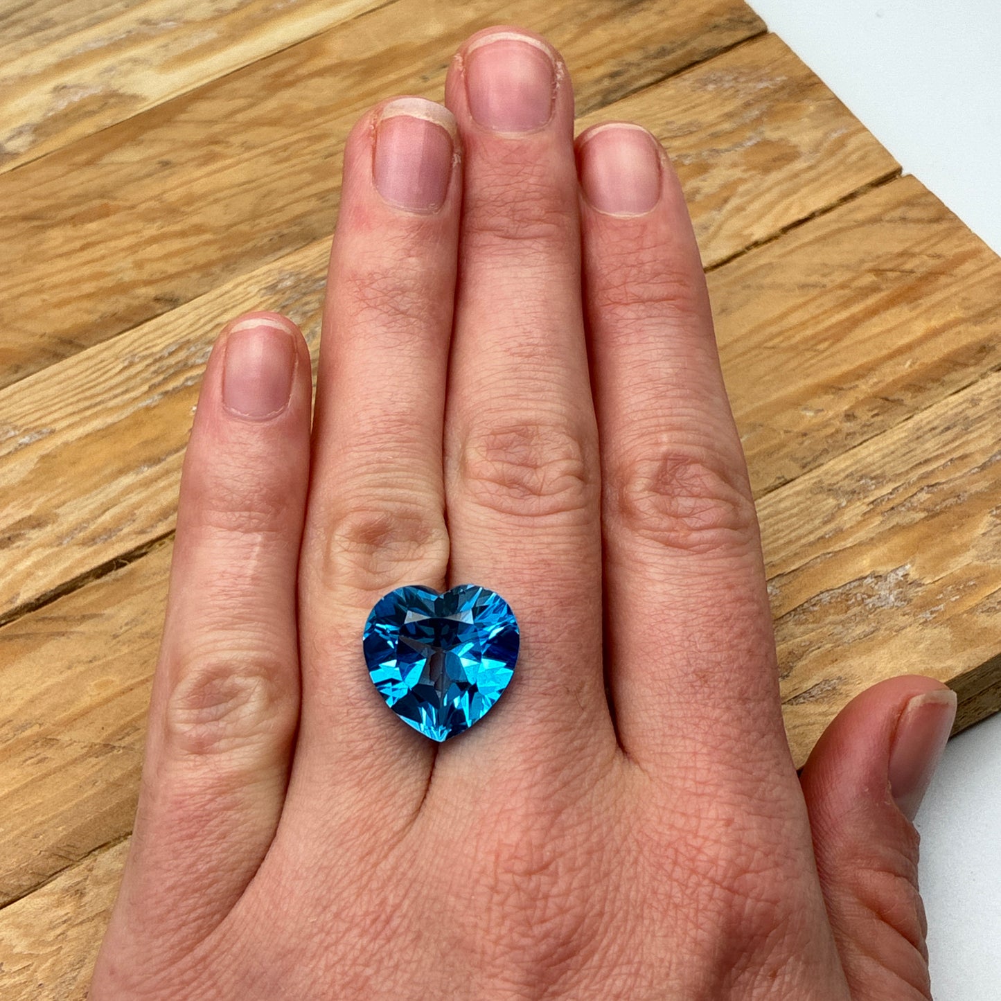 16mm Heart cut Blue Topaz, 15.84