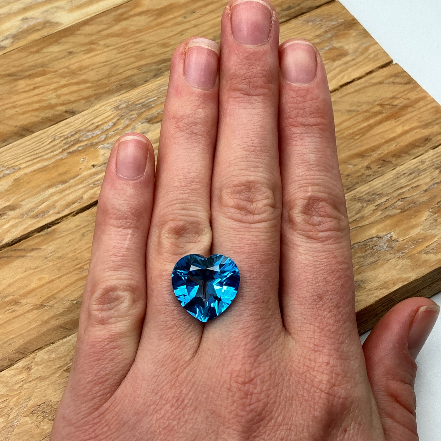 16mm Heart cut Blue Topaz, 15.84
