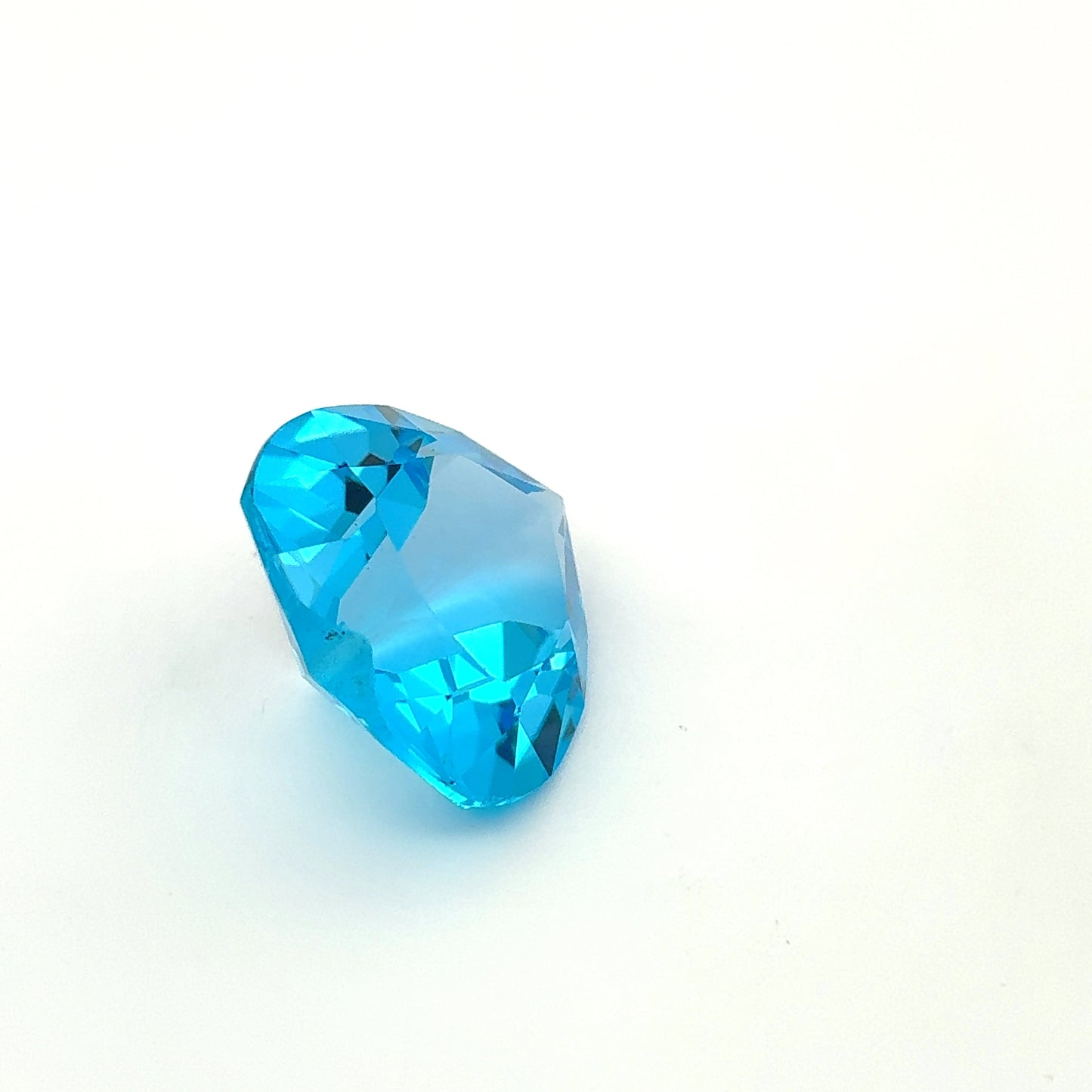 16mm Heart cut Blue Topaz, 15.84