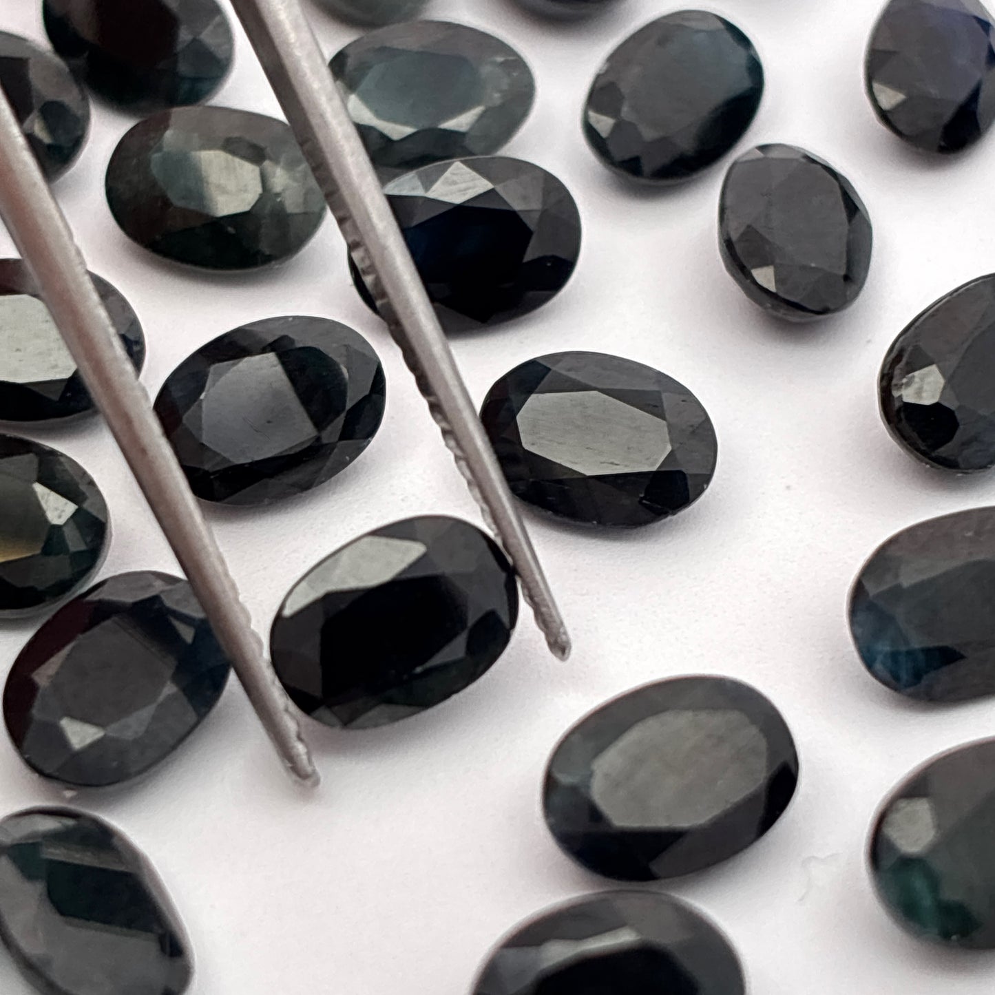 One-7x5mm Dark Blue Sapphire, Nearly Black, Natural Recycled Oval cut Gemstone