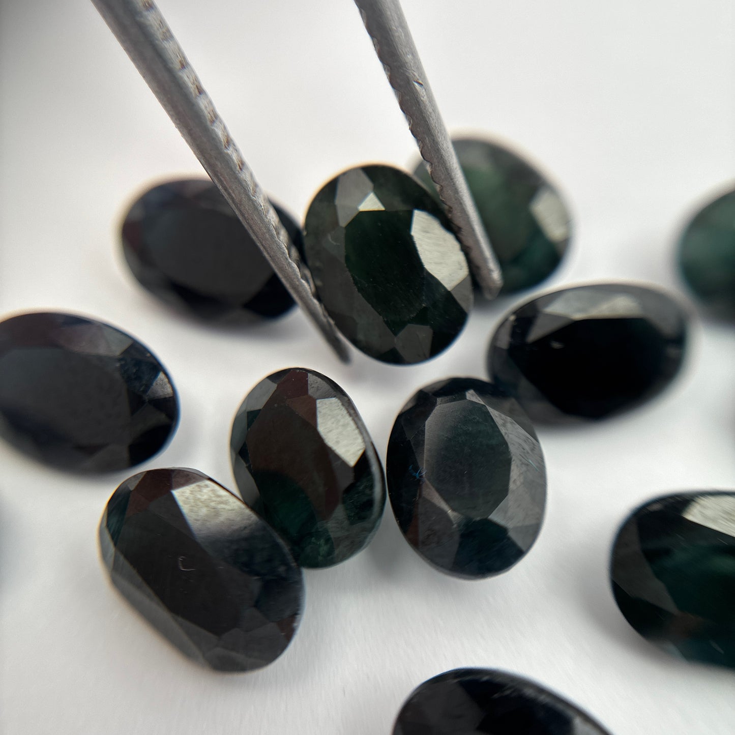 One-7x5mm Dark Blue Sapphire, Nearly Black, Natural Recycled Oval cut Gemstone