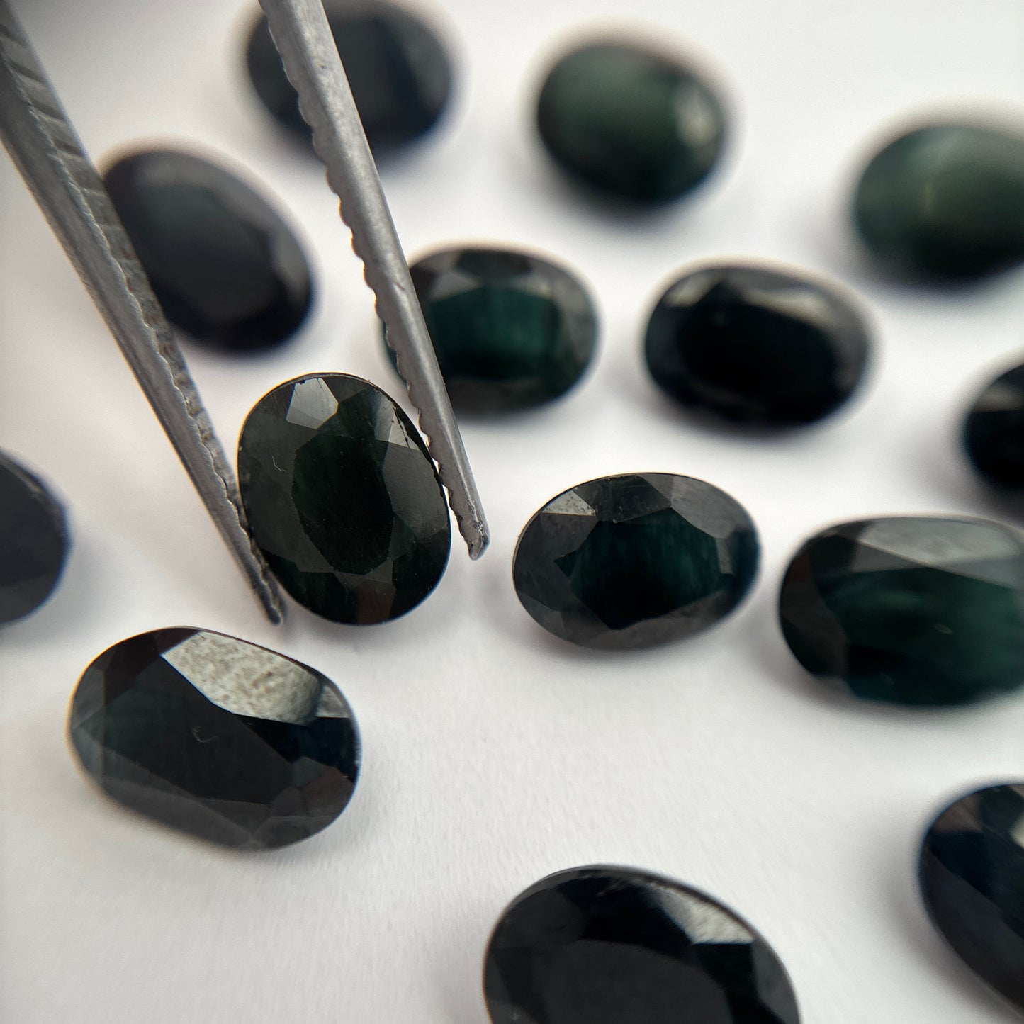 One-7x5mm Dark Blue Sapphire, Nearly Black, Natural Recycled Oval cut Gemstone