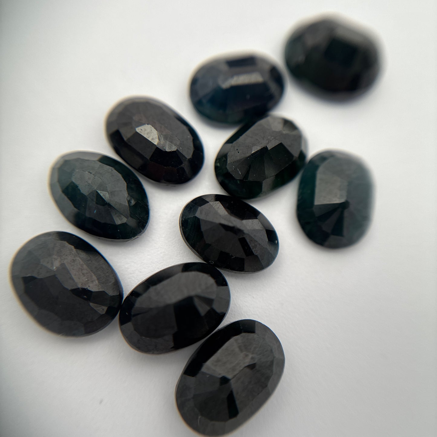 One-7x5mm Dark Blue Sapphire, Nearly Black, Natural Recycled Oval cut Gemstone
