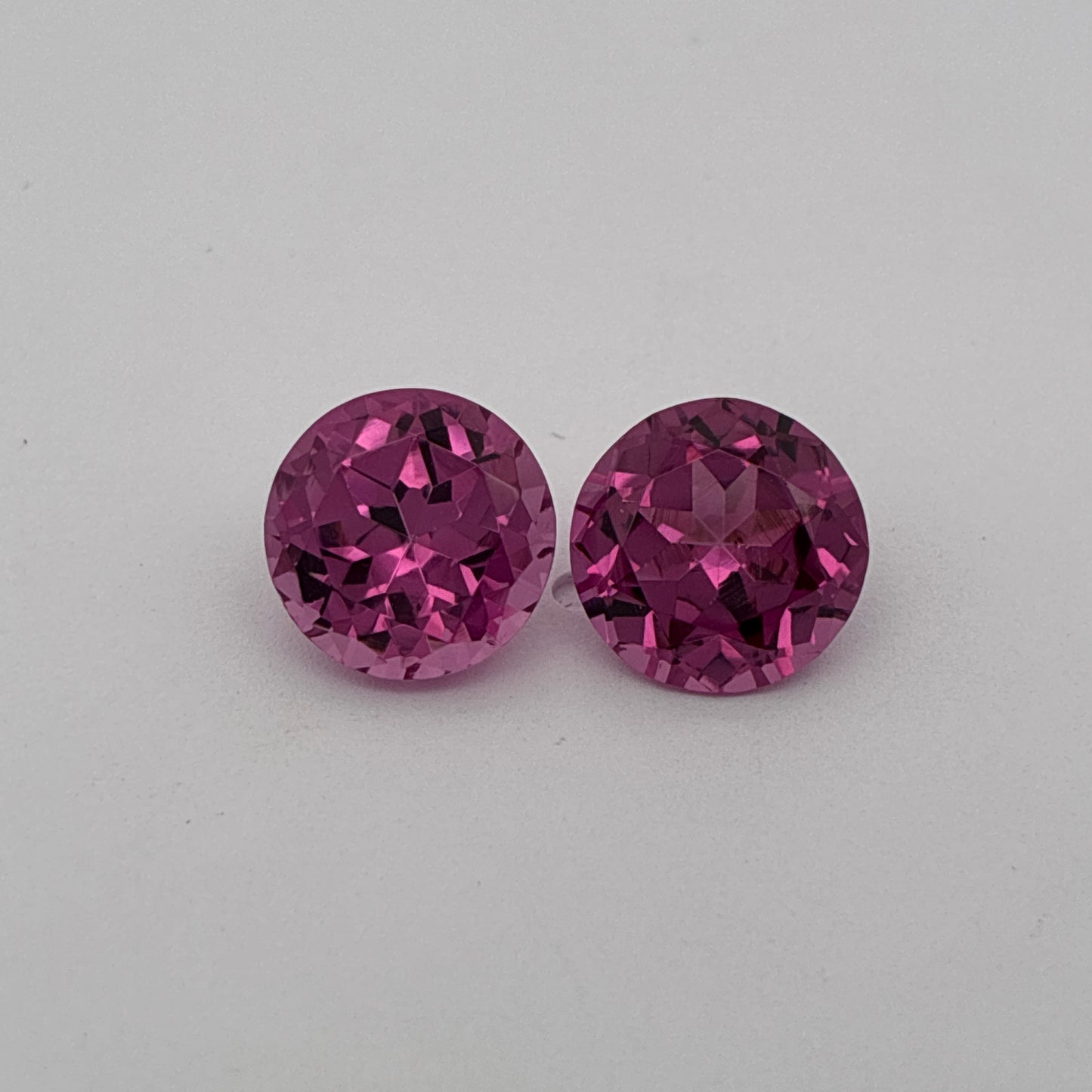 Pair of Purplish Pink Garnets, 8mm Round 4.98ctw