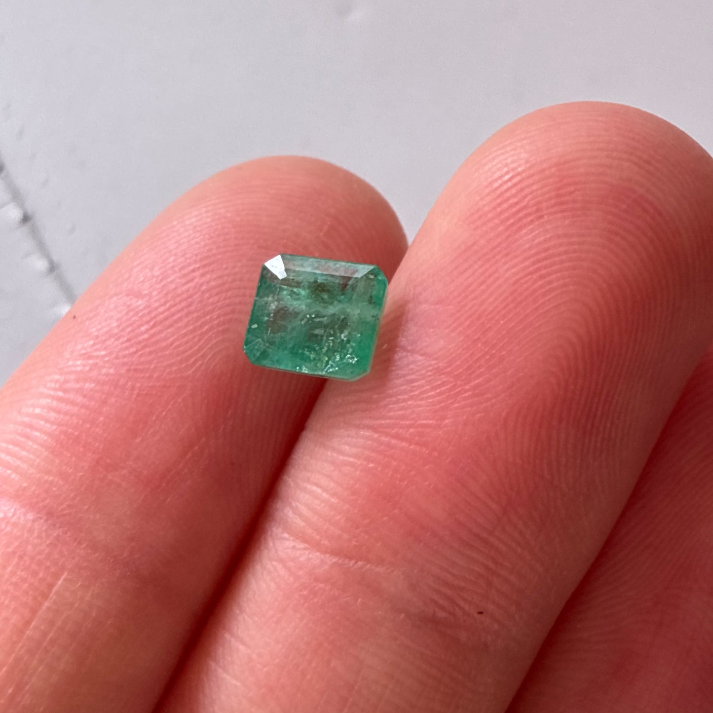1 carat Natural Green Emerald, 6.4x5.8mm