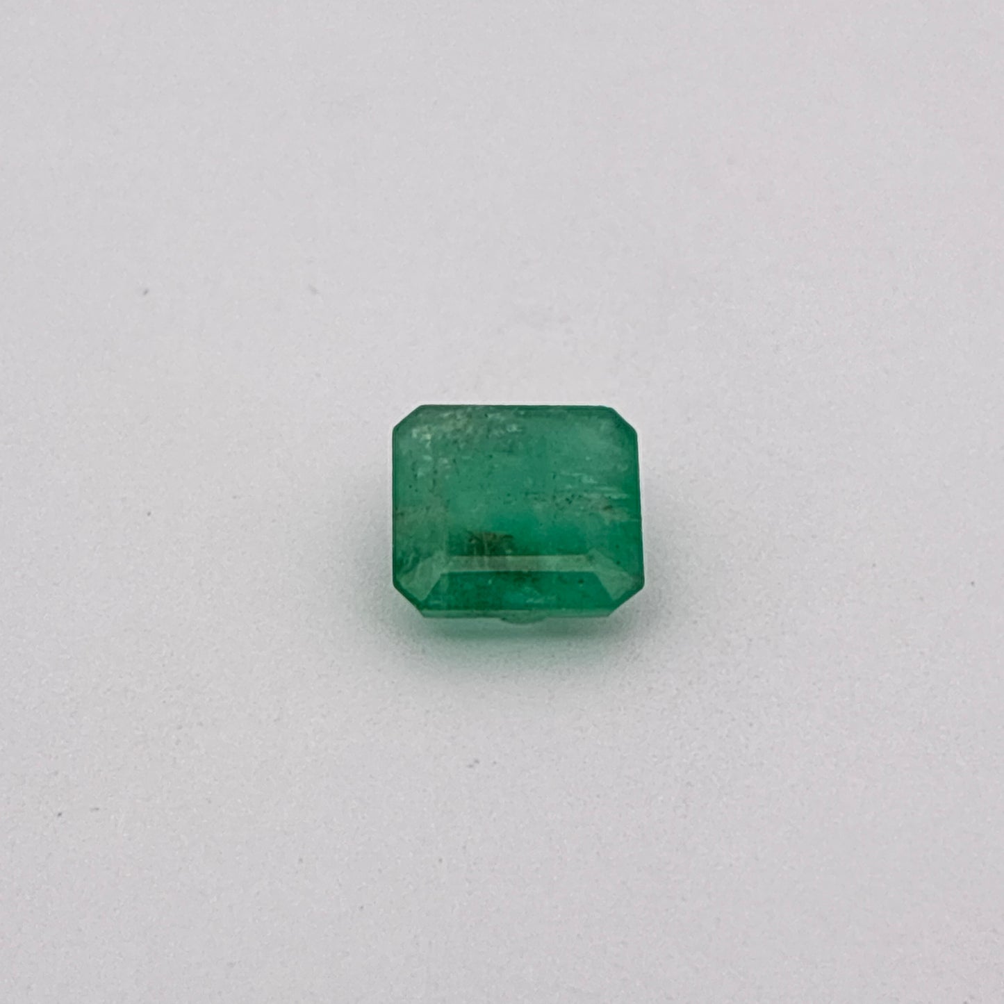 1 carat Natural Green Emerald, 6.4x5.8mm