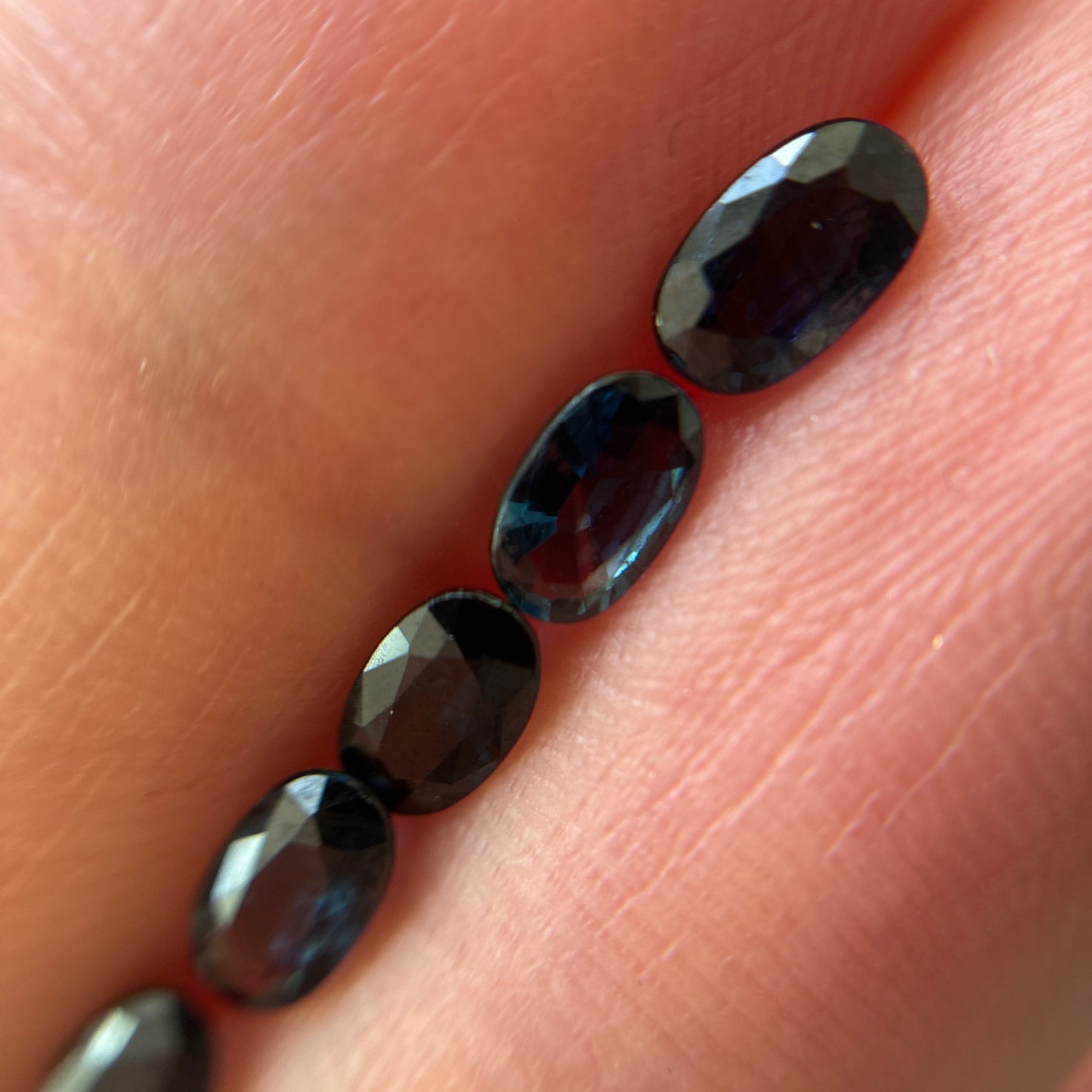 ONE Greenish Blue Natural Sapphire 5x3mm Oval Cut