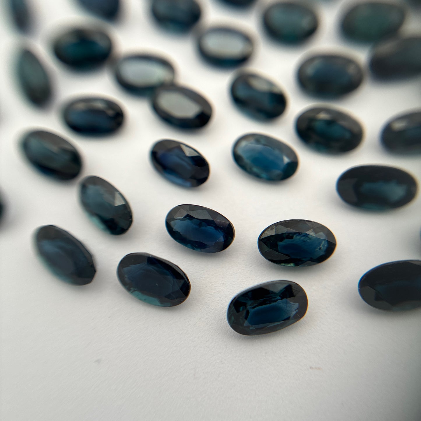 ONE Greenish Blue Natural Sapphire 5x3mm Oval Cut