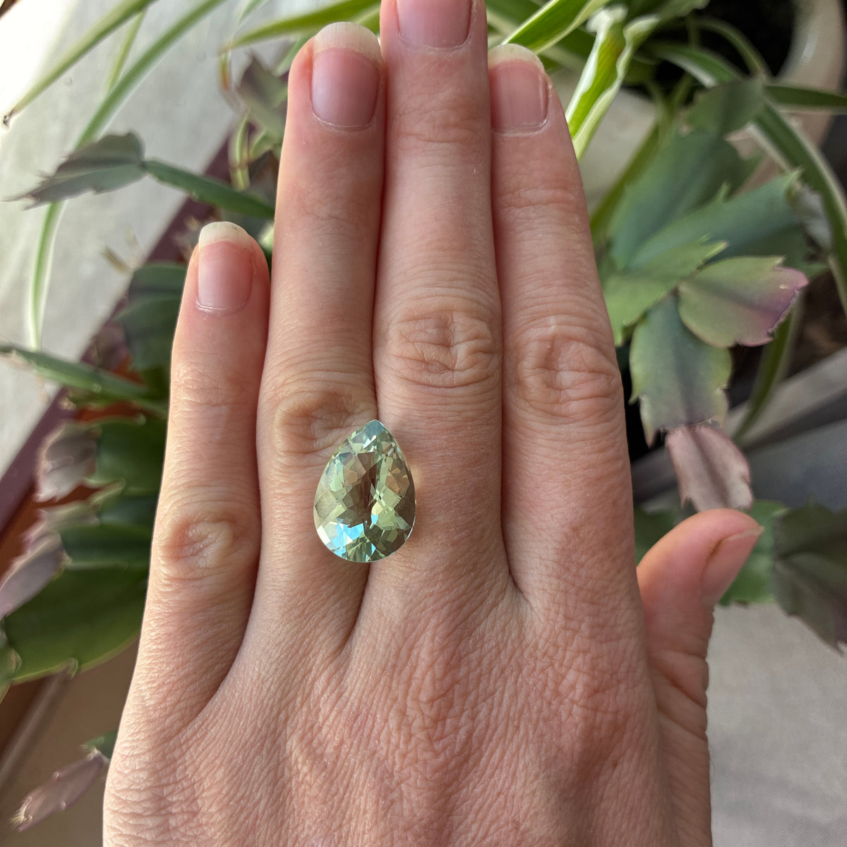 18x13mm Pear Cut Prasiolite, 9.90 carat Pale Green Quartz