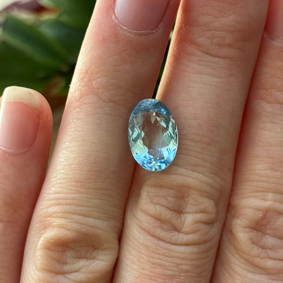 3.55 carat Blue Aquamarine, 12.5x8.5mm Oval cut Loose Gemstone