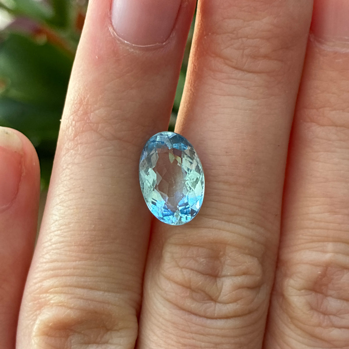 3.55 carat Blue Aquamarine, 12.5x8.5mm Oval cut Loose Gemstone