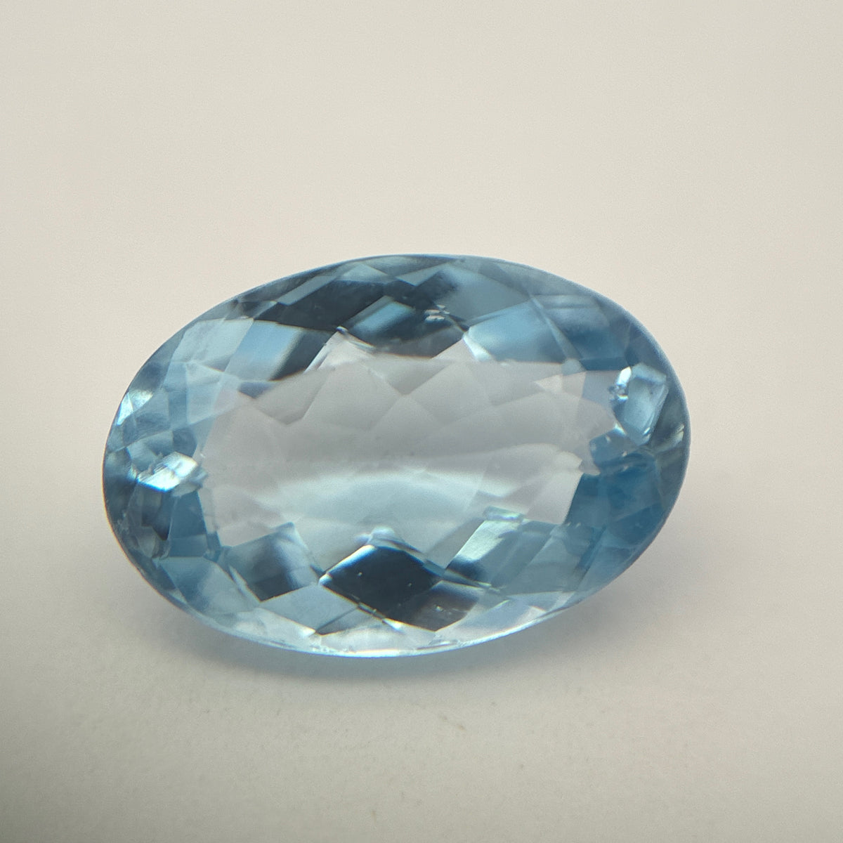 3.55 carat Blue Aquamarine, 12.5x8.5mm Oval cut Loose Gemstone