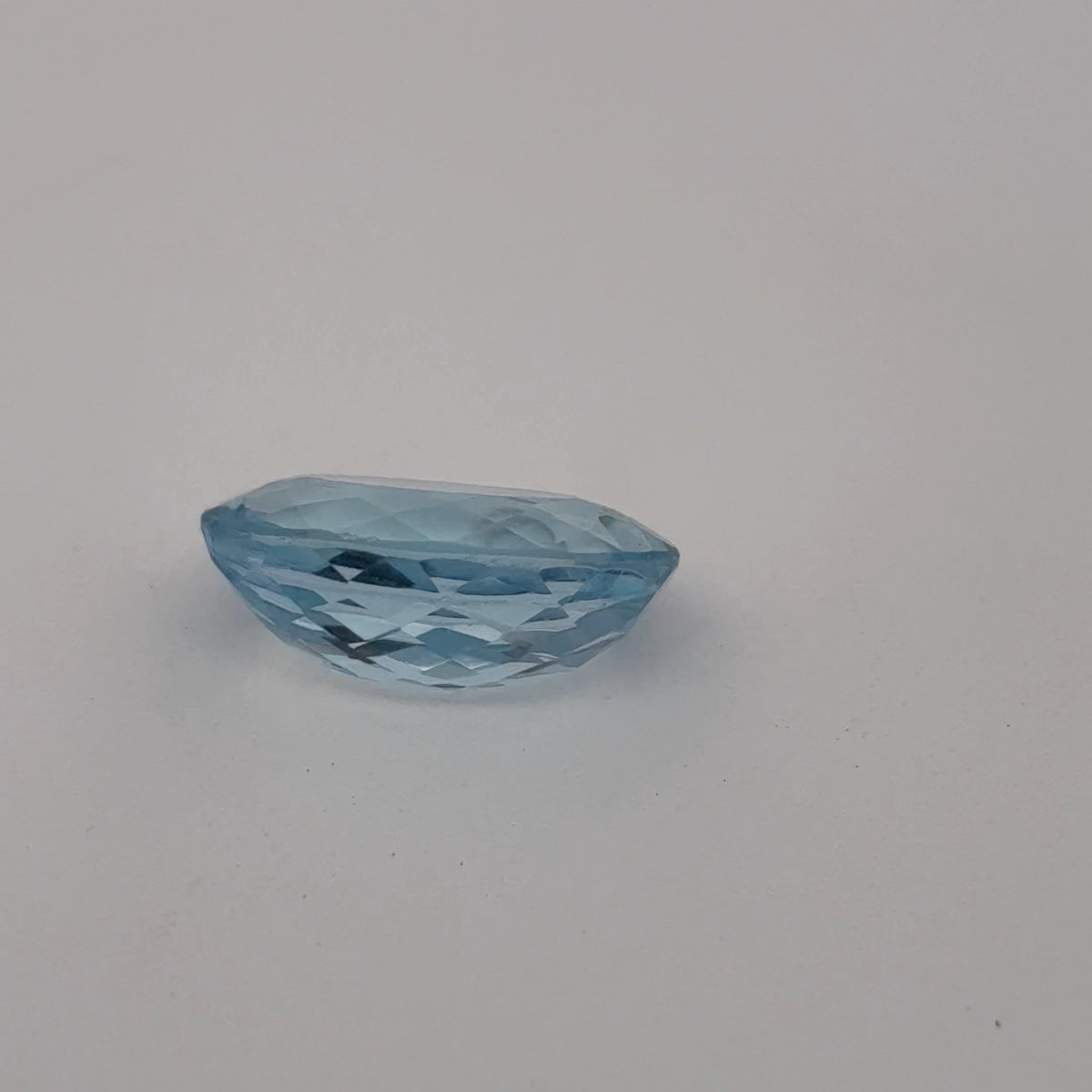 3.55 carat Blue Aquamarine, 12.5x8.5mm Oval cut Loose Gemstone