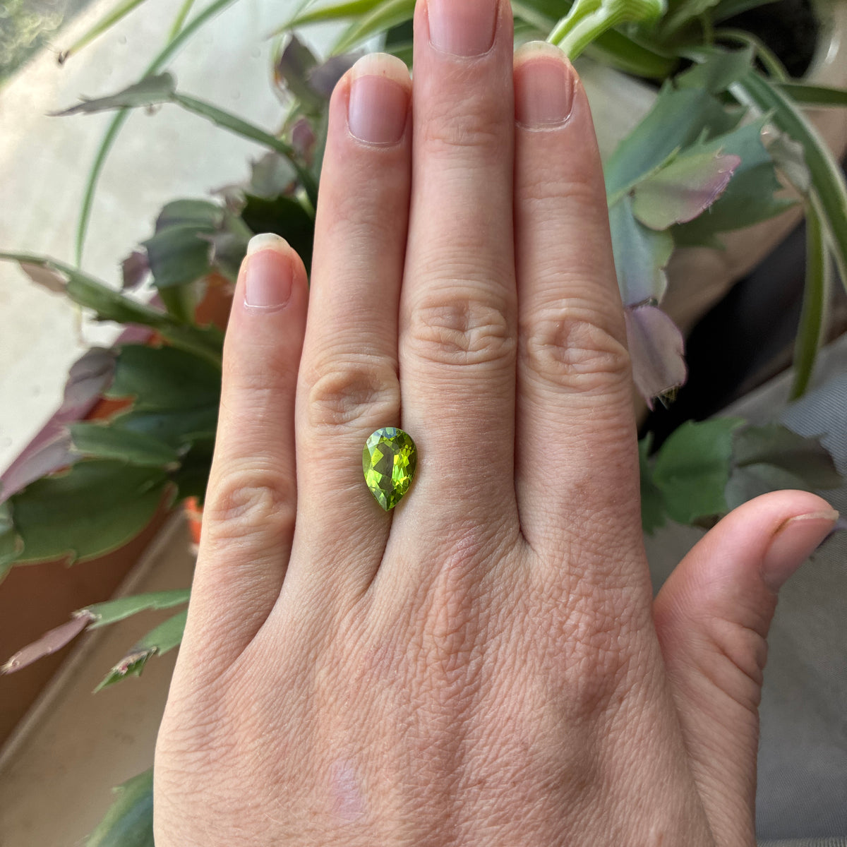 12x8mm Pear cut Peridot, 3.31 carats