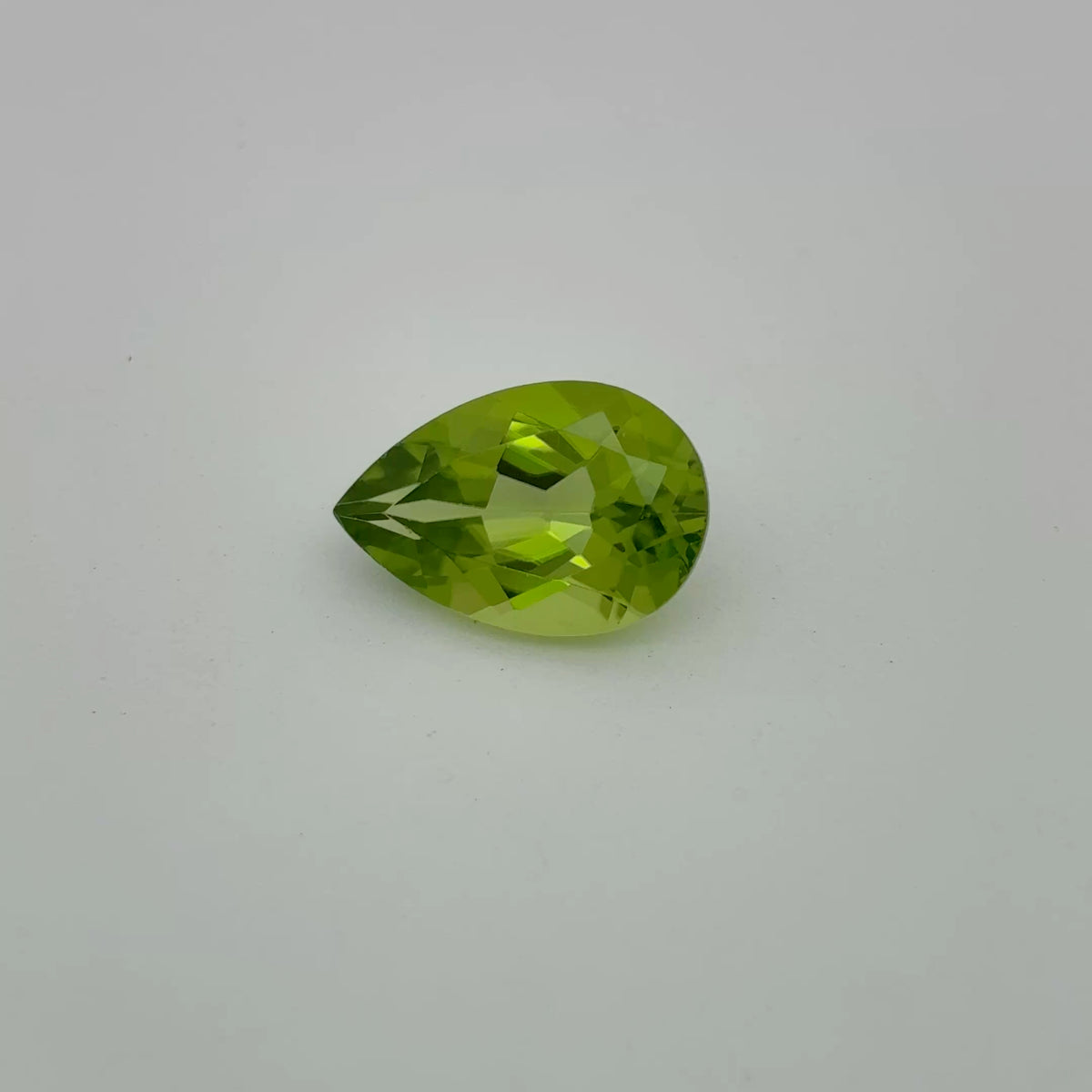 12x8mm Pear cut Peridot, 3.31 carats