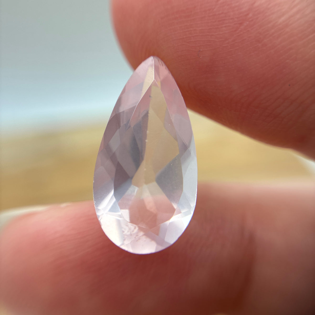 19x10mm Pear cut Rose Quartz, 6.90 carats