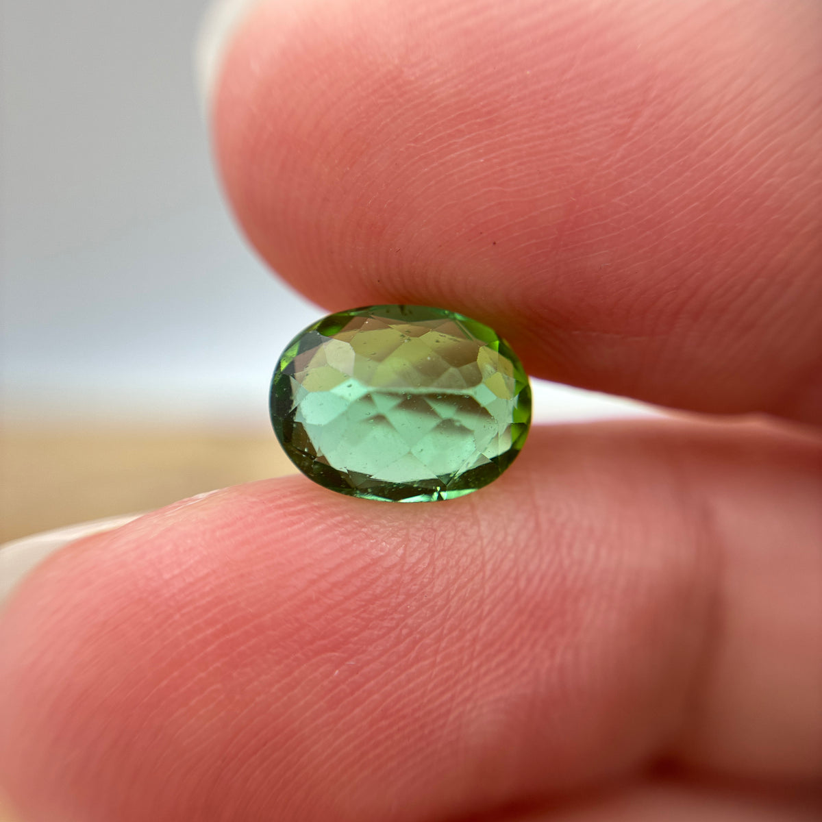2.54 carat Green Tourmaline, 10x7.5mm Oval cut Recycled Gem