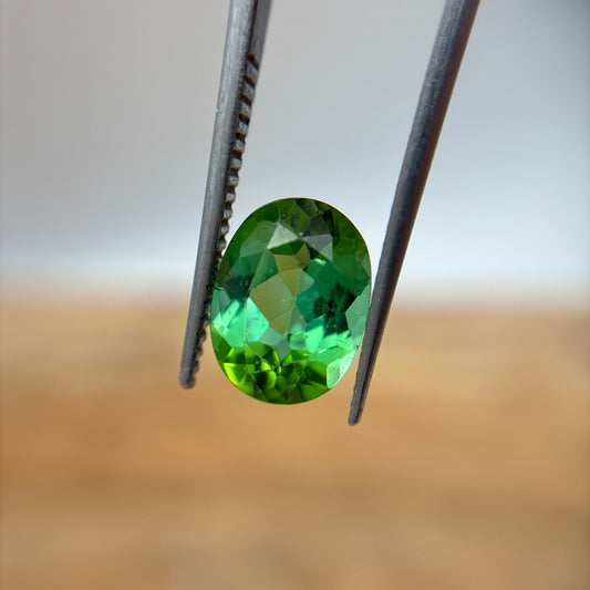 2.54 carat Green Tourmaline, 10x7.5mm Oval cut Recycled Gem