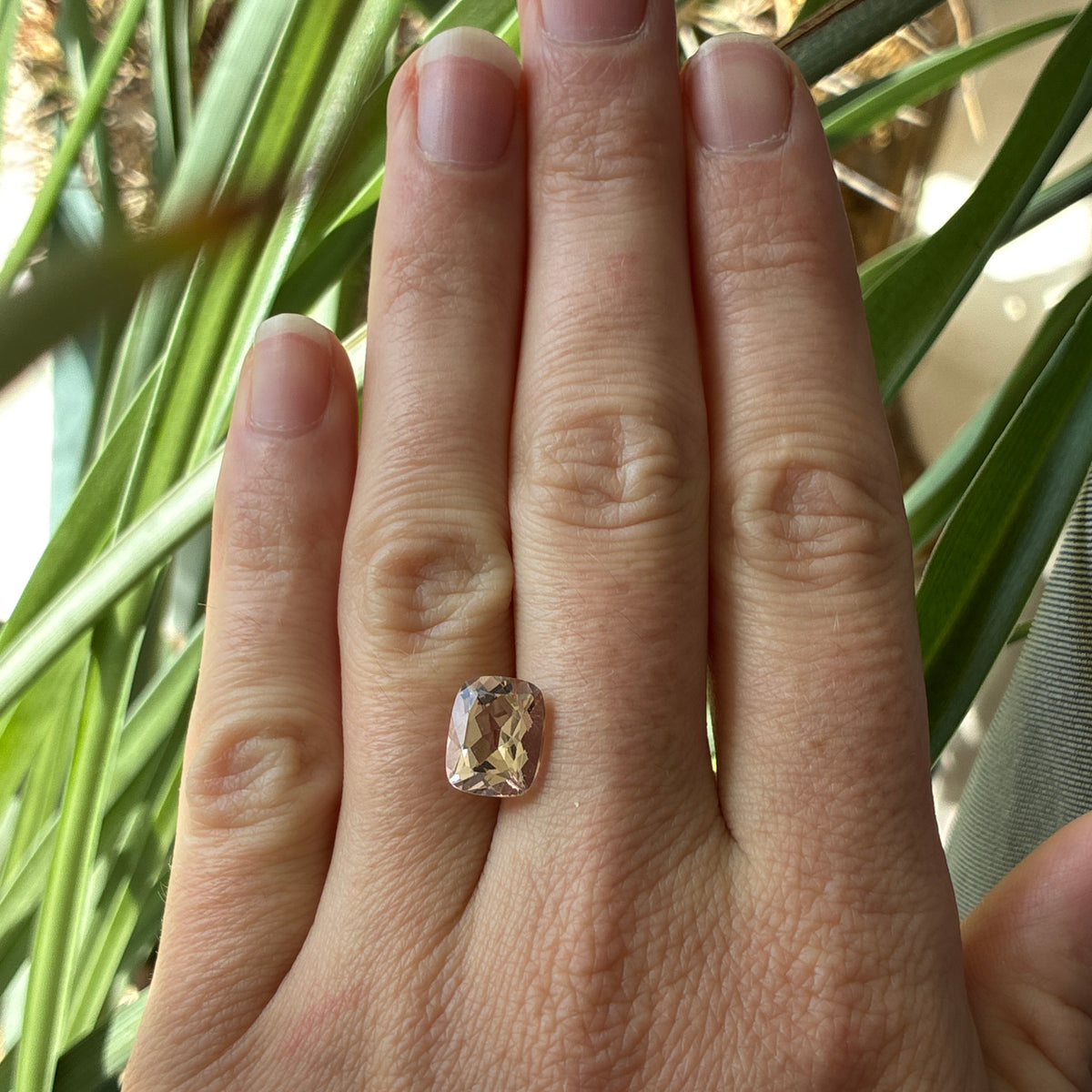 10x8mm Morganite 2.94 carat, Rectangle Cushion Cut