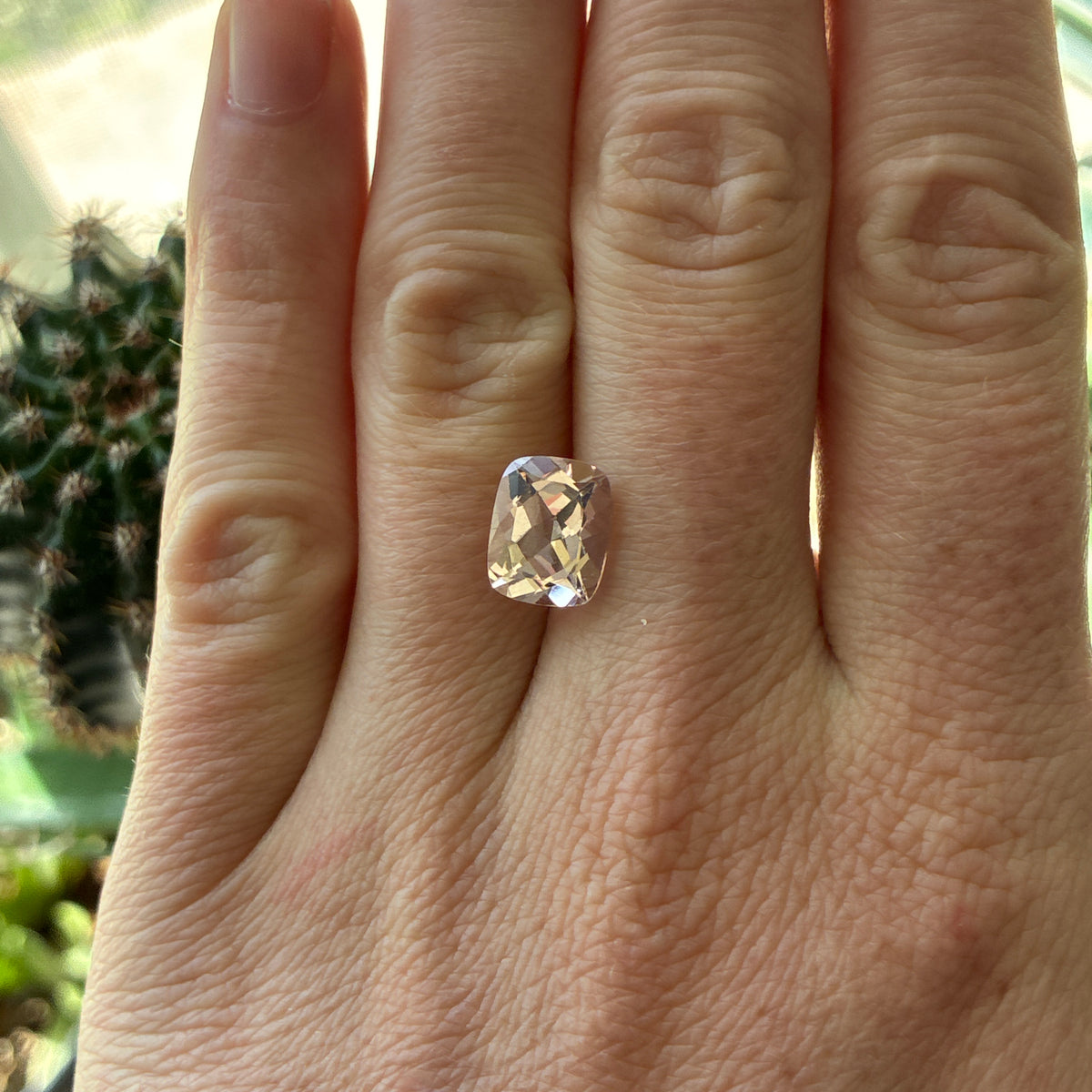 10x8mm Morganite 2.94 carat, Rectangle Cushion Cut