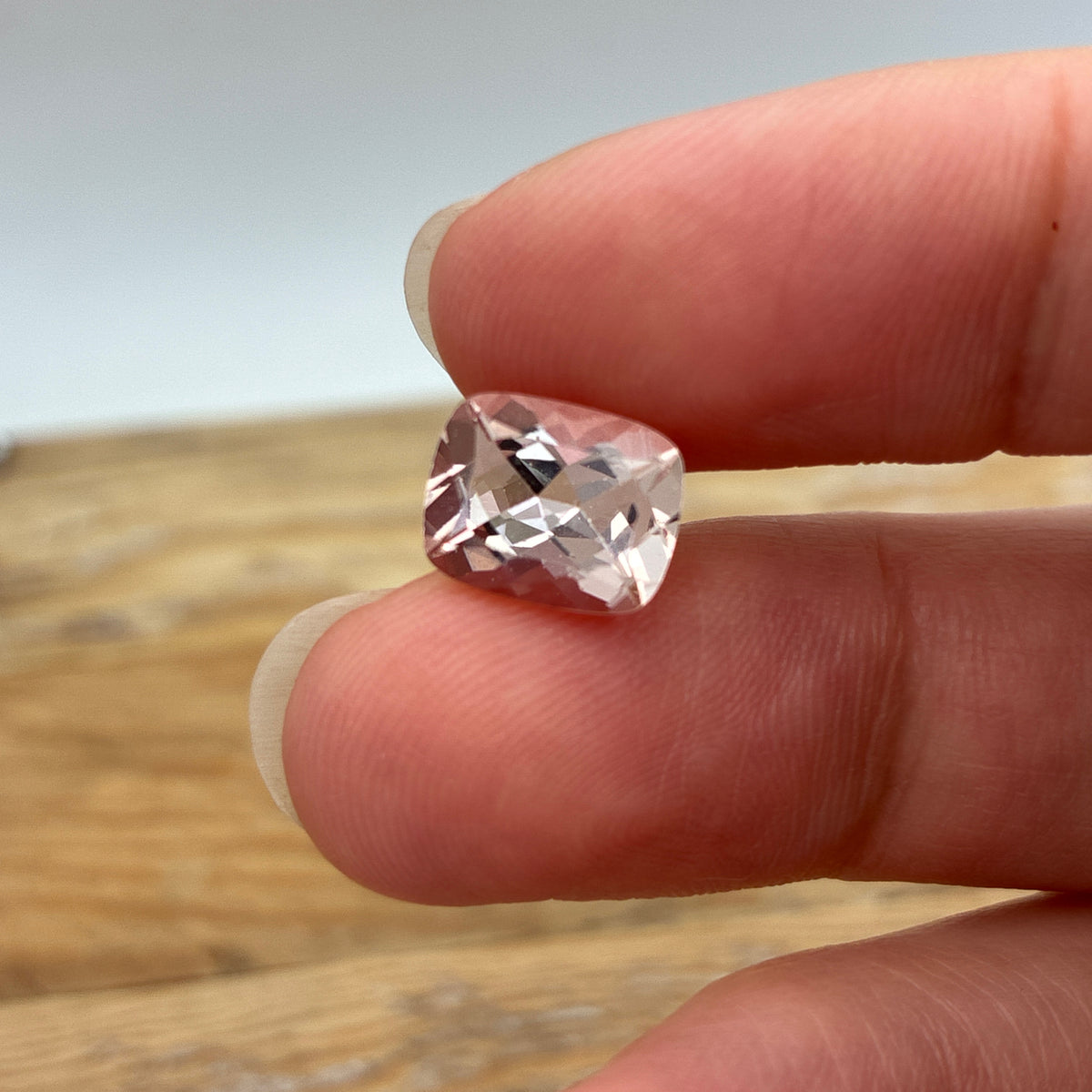 10x8mm Morganite 2.94 carat, Rectangle Cushion Cut