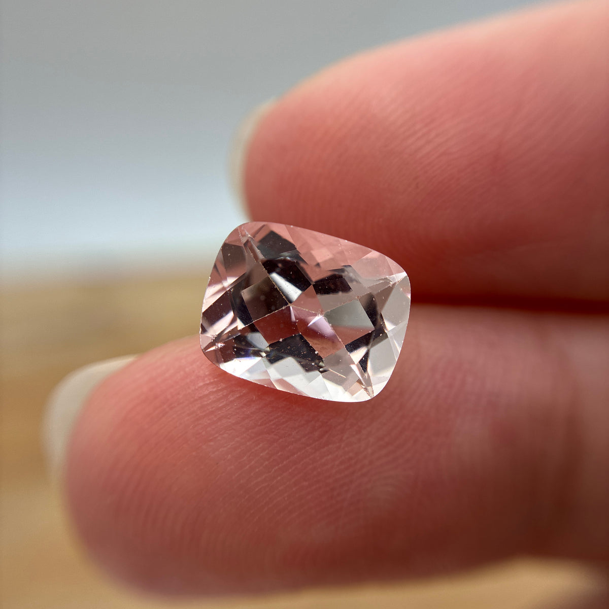 10x8mm Morganite 2.94 carat, Rectangle Cushion Cut