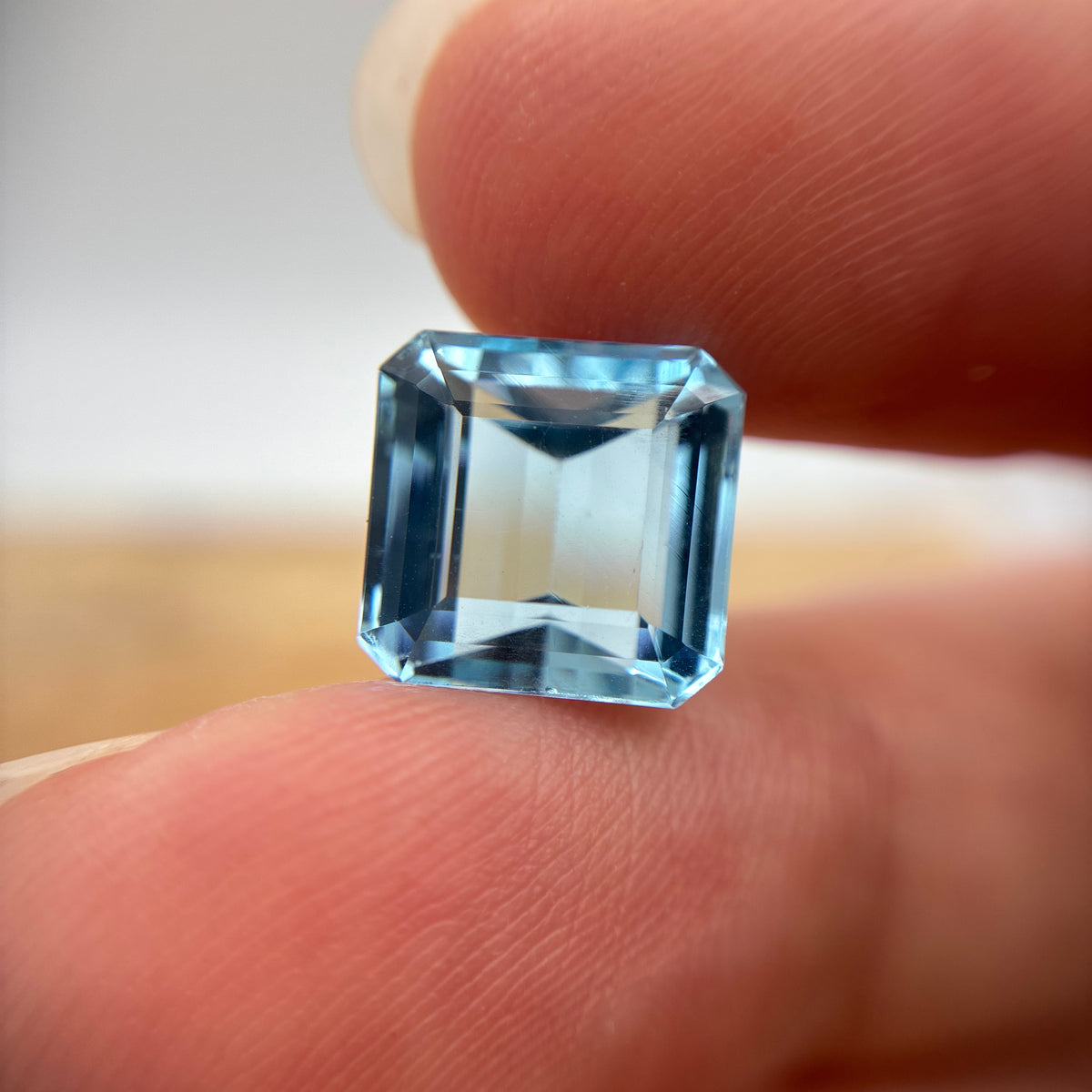5.63 carat Aquamarine, Approx. 10.5mm Square