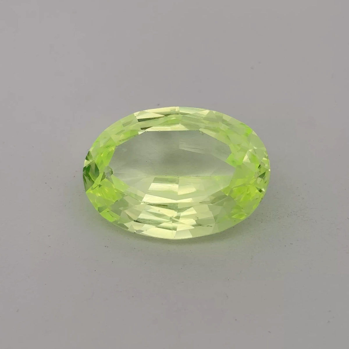 18x13mm Lab Created Green Spinel, 13.50 carat, Uranium Glass color