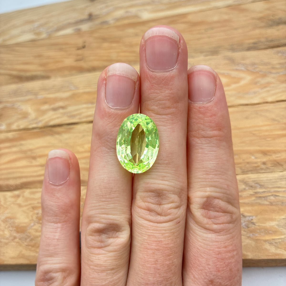 18x13mm Lab Created Green Spinel, 13.50 carat, Uranium Glass color