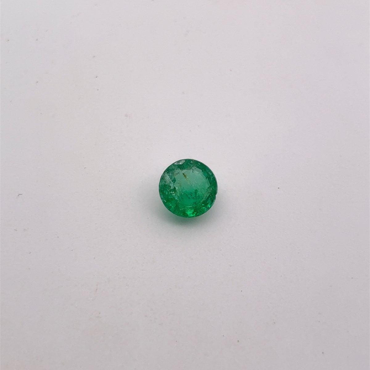 5.4mm Round Cut Green Emerald, 0.63 carat Natural Gem