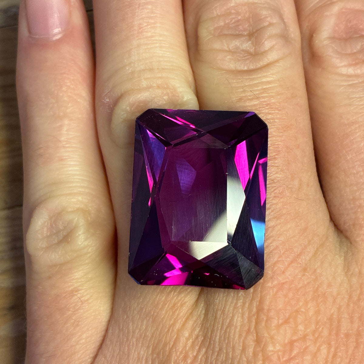 48 carat Reddish Purple Lab Sapphire, 25.7x19.3mm Rectangle cut