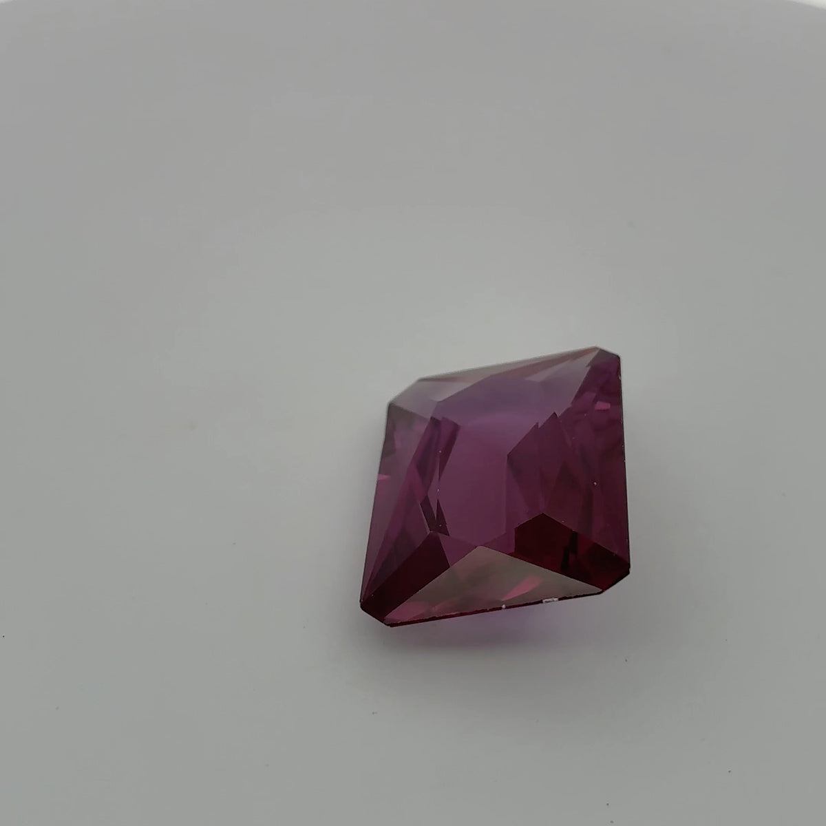 48 carat Reddish Purple Lab Sapphire, 25.7x19.3mm Rectangle cut