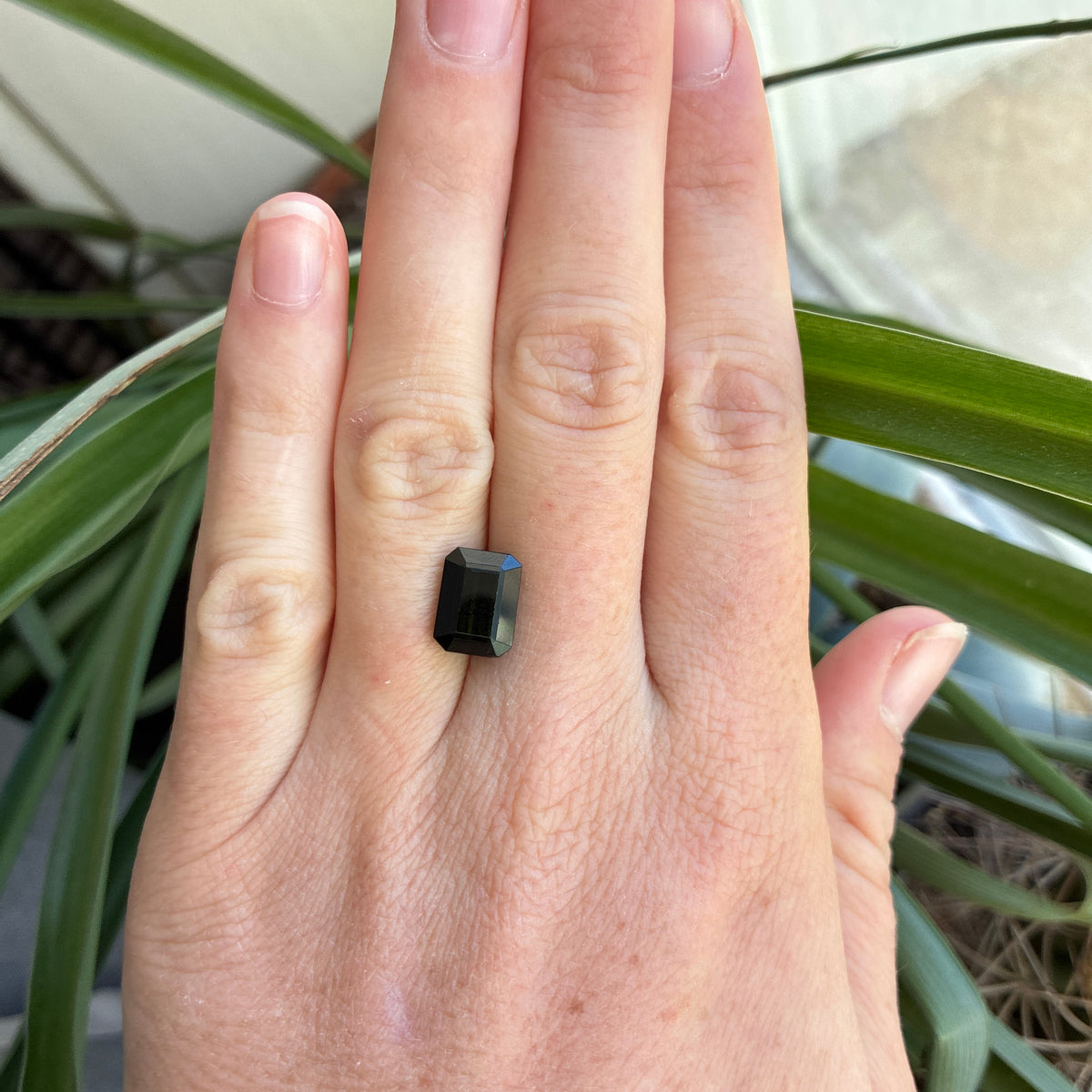 4 carat Dark Green Tourmaline, 10.5x8mm Damaged Gemstone