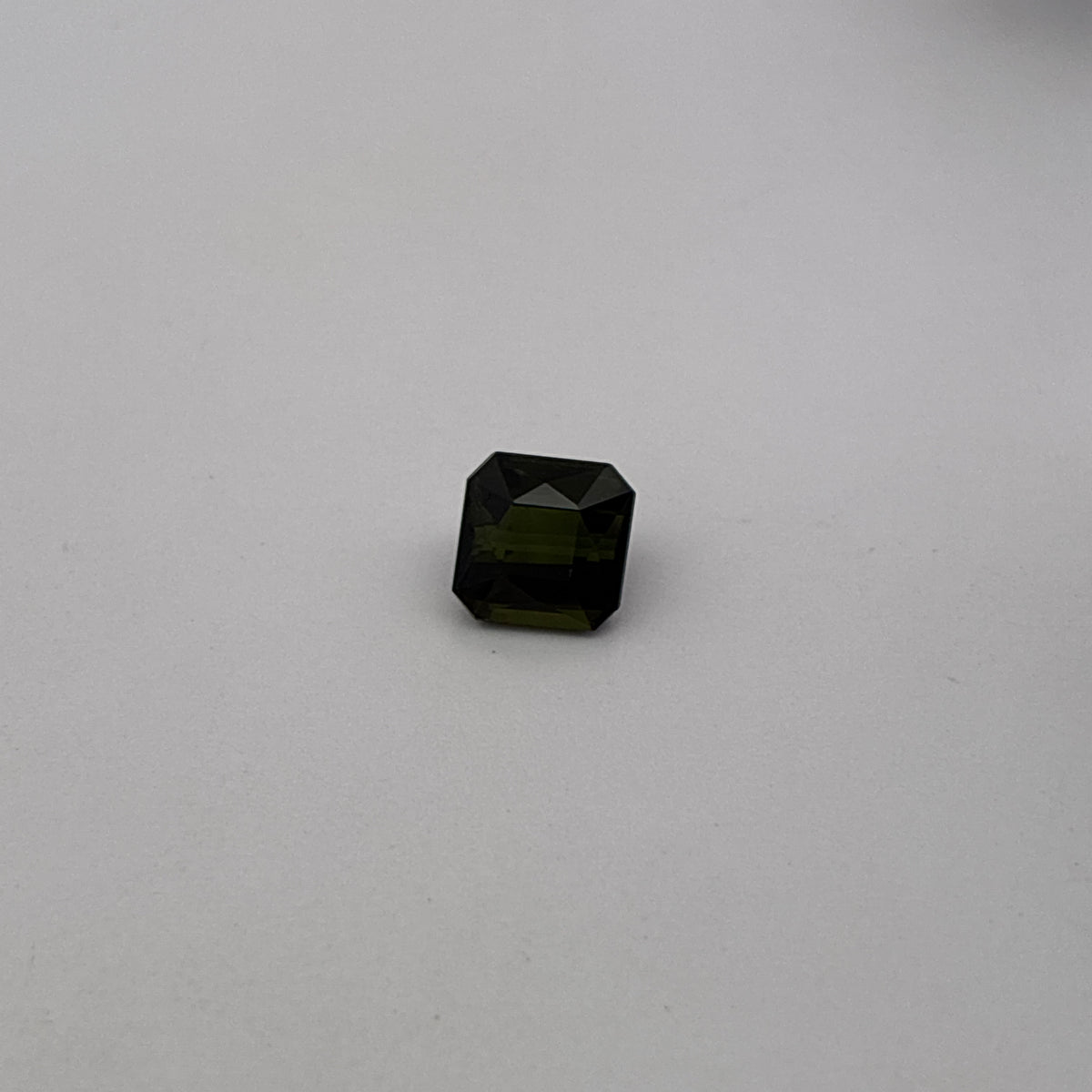 6mm Green Tourmaline, 1.25 carats