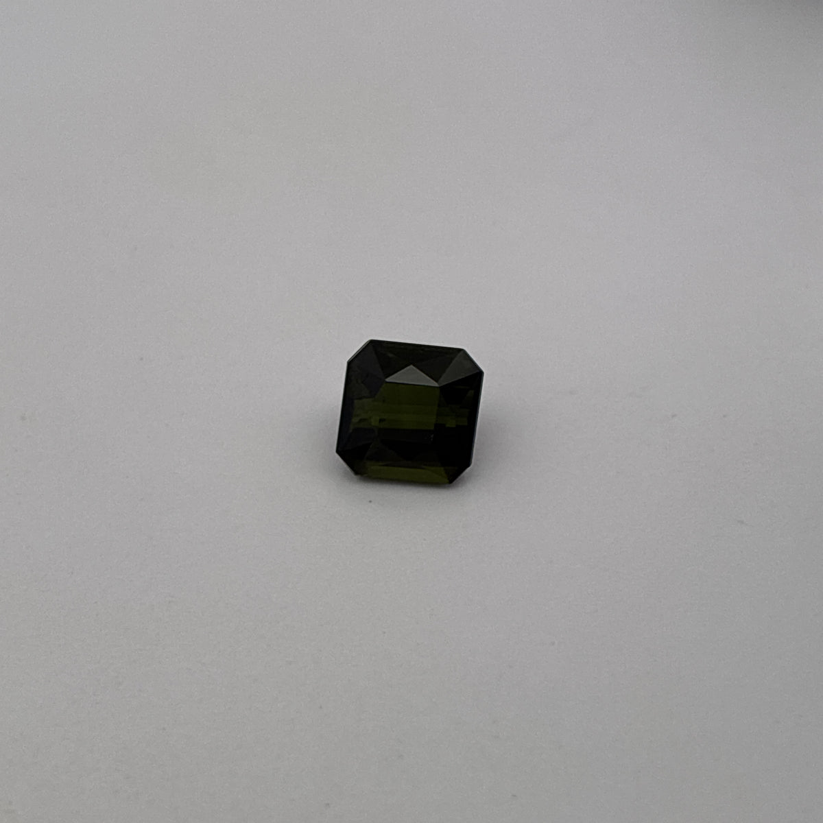 6mm Green Tourmaline, 1.25 carats