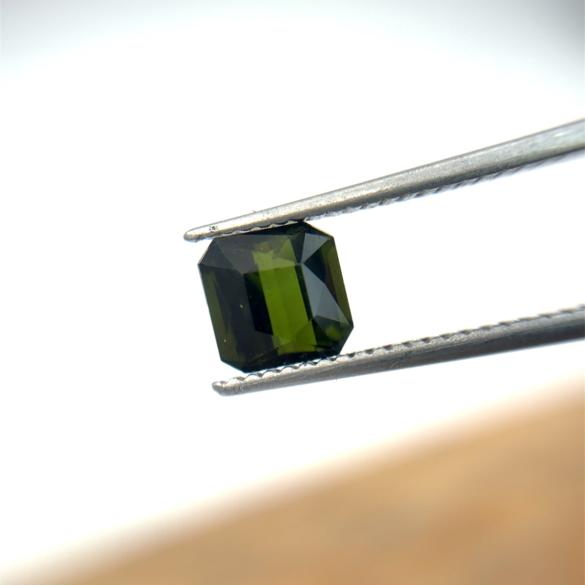 6mm Green Tourmaline, 1.25 carats