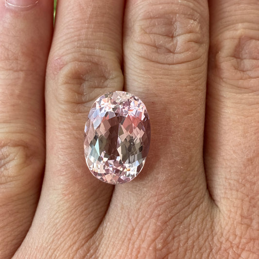 18x13mm Oval cut Pink Kunzite, 15.87 carat