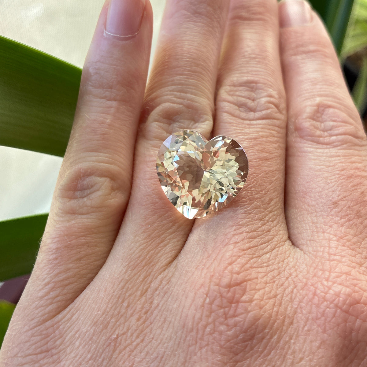 21 carat Light Topaz, 17.5x16.3mm Heart-Shaped