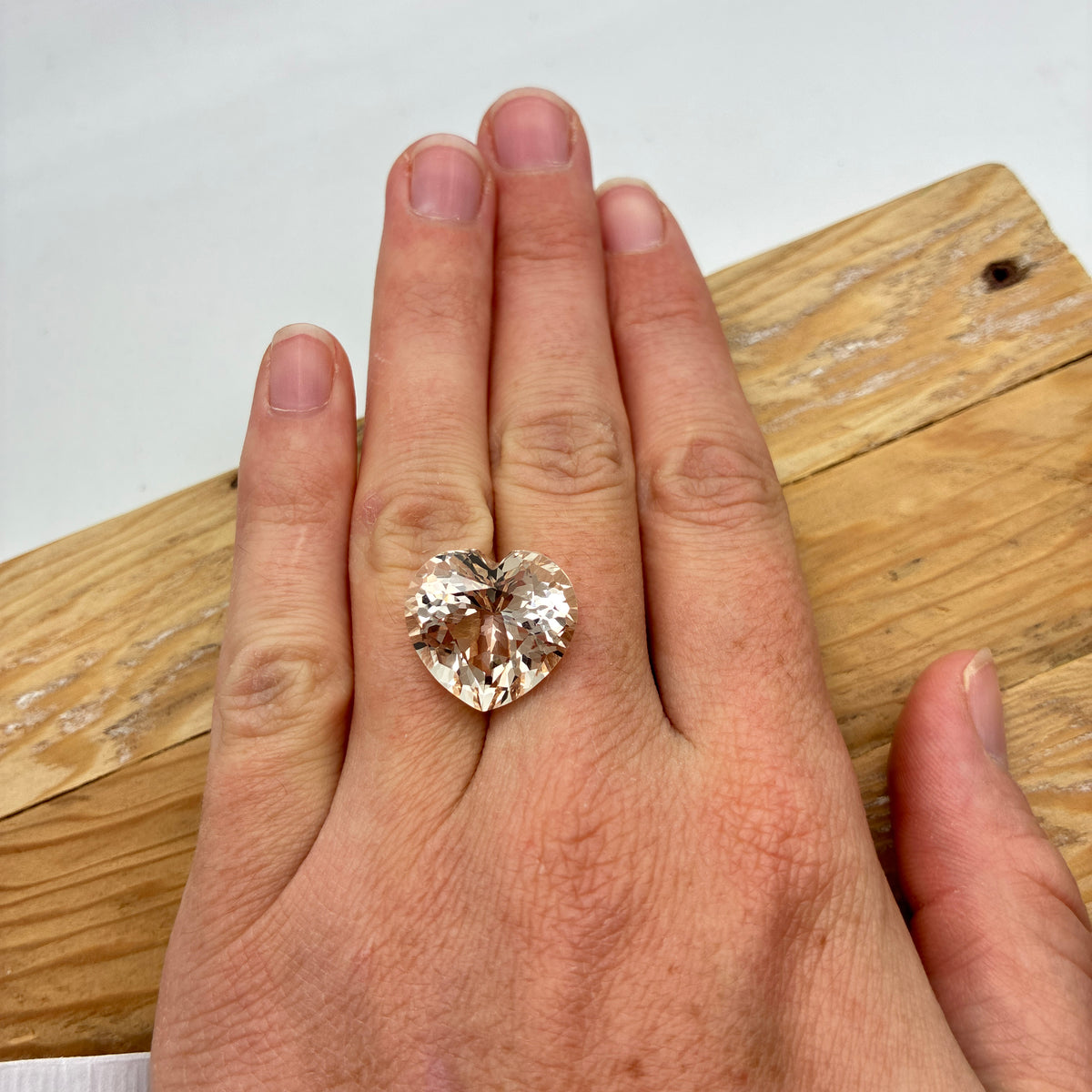 21 carat Light Topaz, 17.5x16.3mm Heart-Shaped