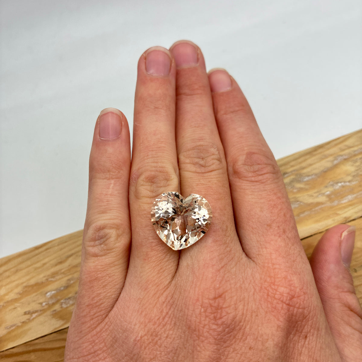 21 carat Light Topaz, 17.5x16.3mm Heart-Shaped