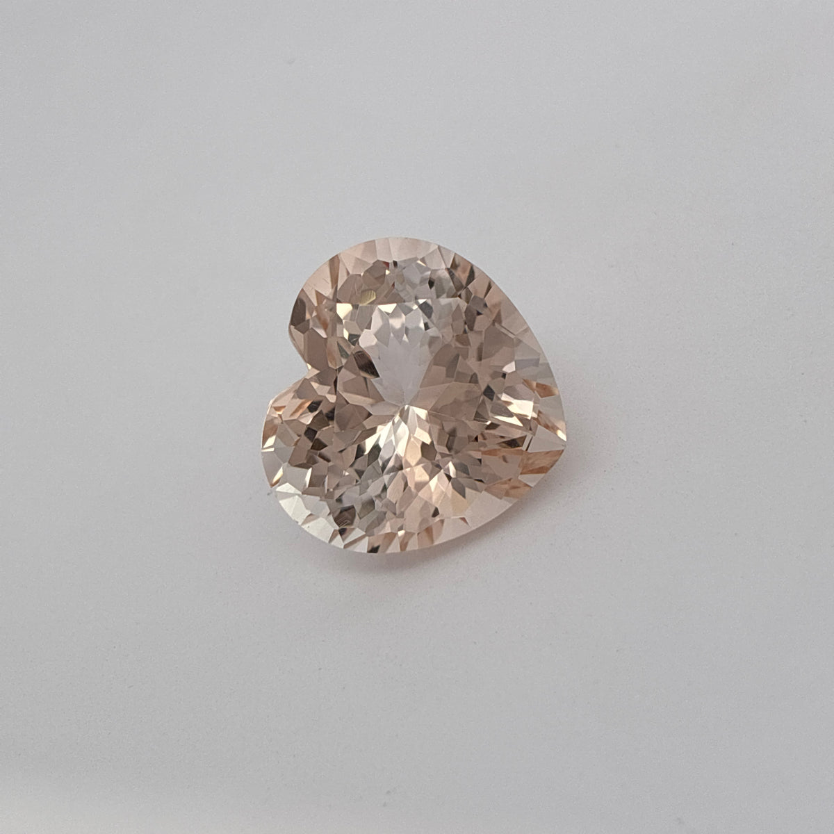 21 carat Light Topaz, 17.5x16.3mm Heart-Shaped