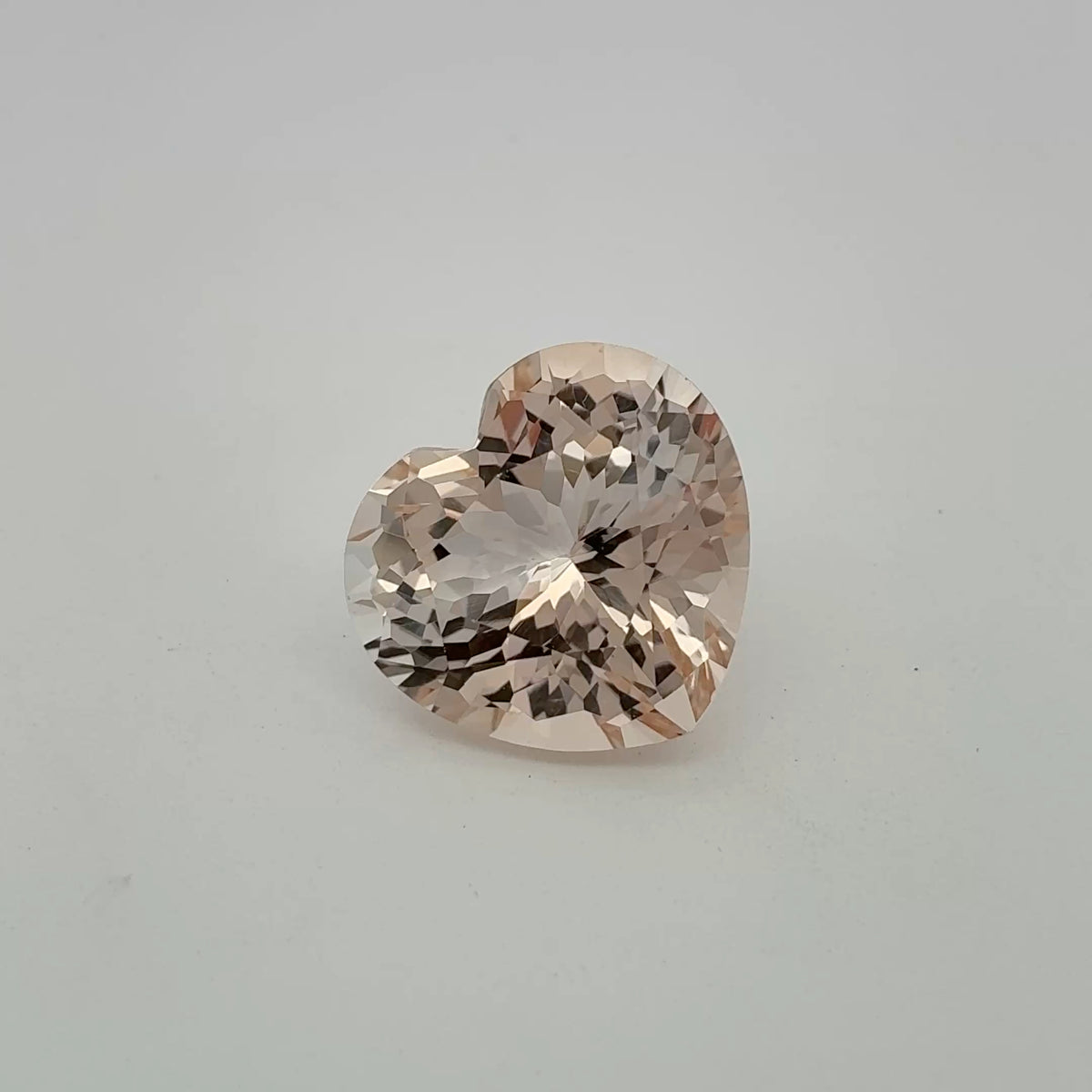 21 carat Light Topaz, 17.5x16.3mm Heart-Shaped
