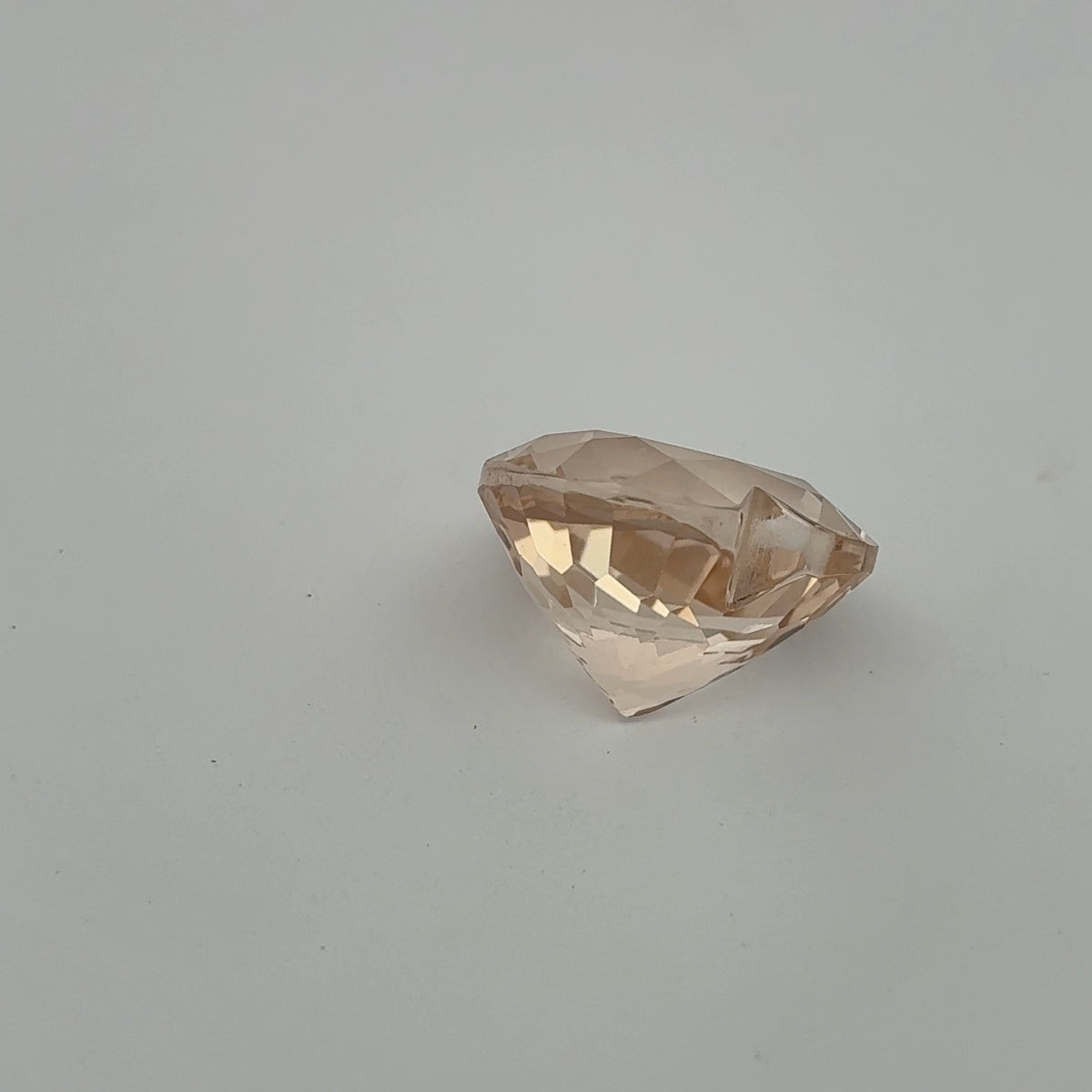 21 carat Light Topaz, 17.5x16.3mm Heart-Shaped