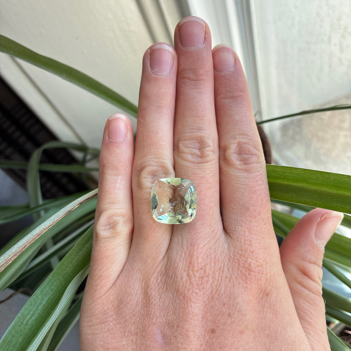 16mm Prasiolite (Light Green Quarts) 11.94 ct Cushion cut