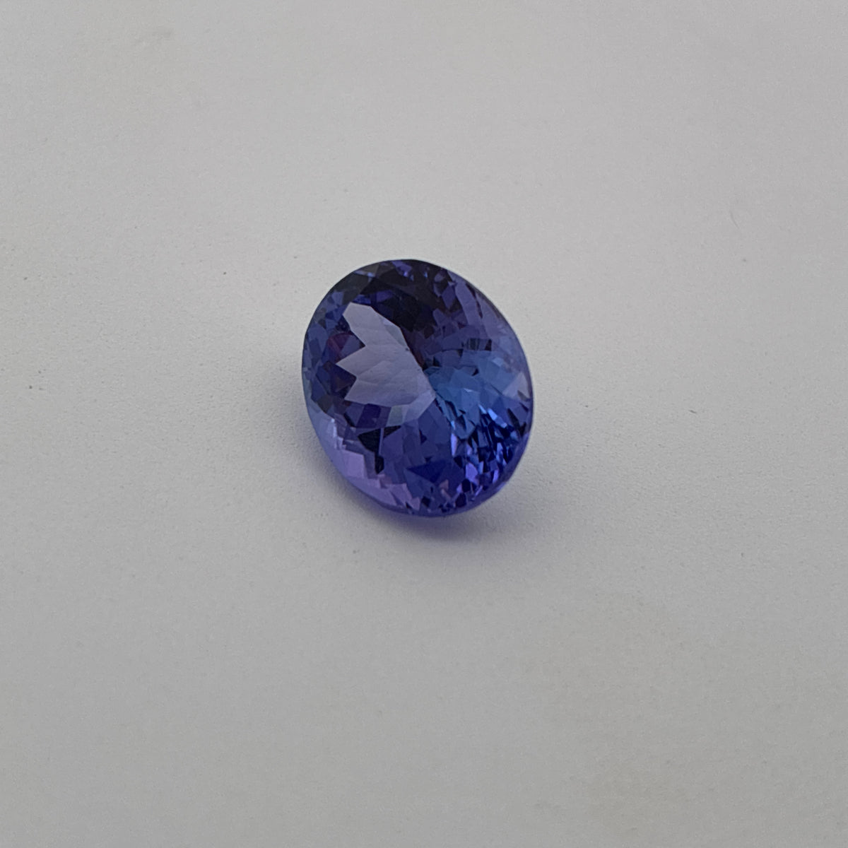 3.96 carat Violet Tanzanite, 11x8.8mm