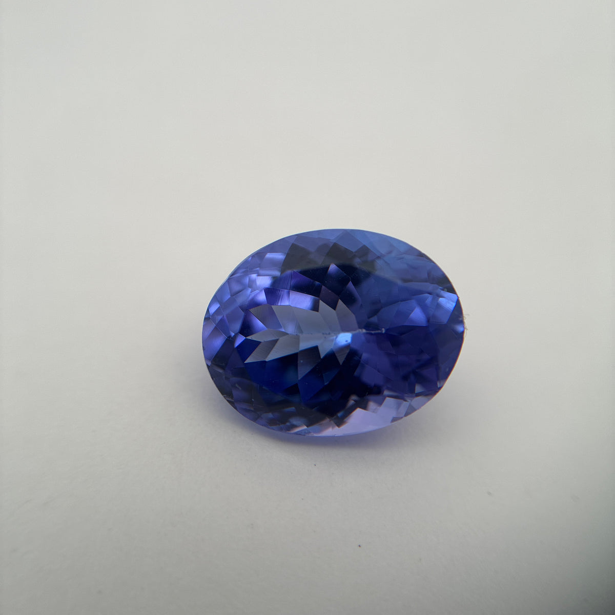 3.96 carat Violet Tanzanite, 11x8.8mm