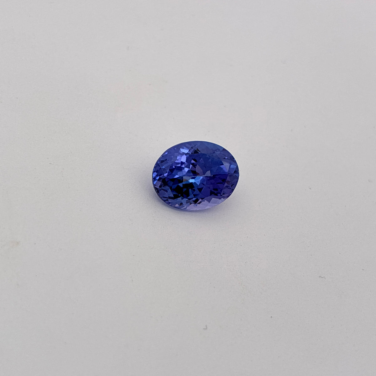 3.96 carat Violet Tanzanite, 11x8.8mm
